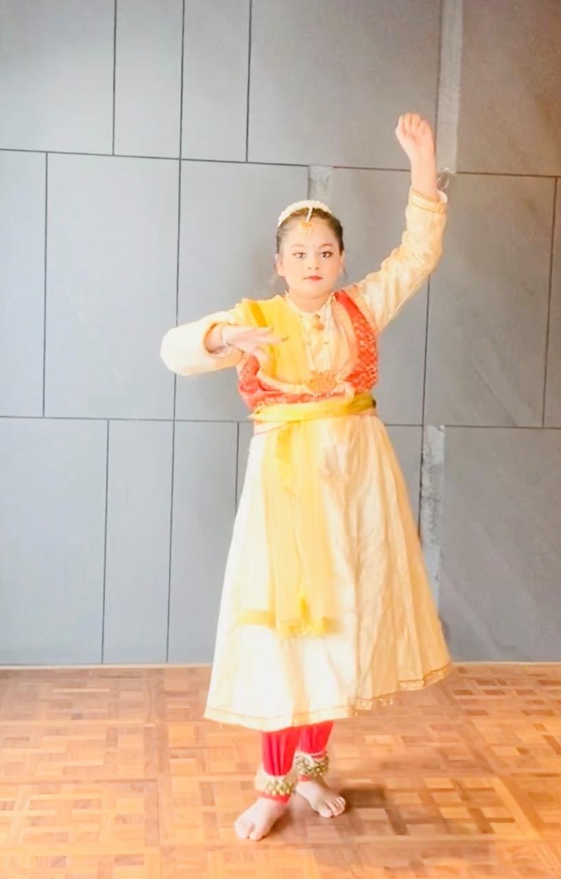 Kathak — preparation before the stage